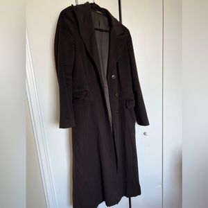 Long Italian 100% virgin wool coat! Dm me for negotiation.